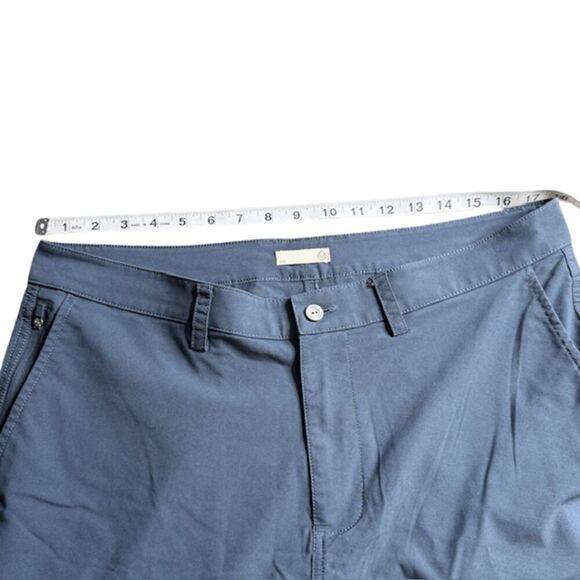 tasc Performance Men's Tailored Chino Shorts Navy Blue Size 36 - Picture 5 of 7